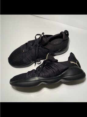 Puma Flourish Stellar Training Shoes Women’s size‎ 10 Like New